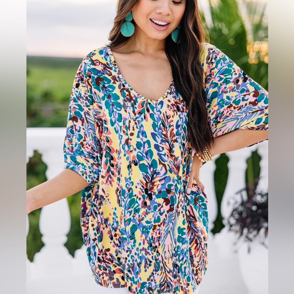 The Mint Boutique Oversized Multicolored Top